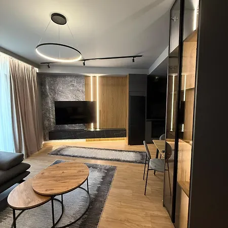 Fia View Luxury تيرانا